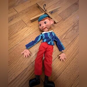 Vintage Pelham Puppet -NO
STRINGS